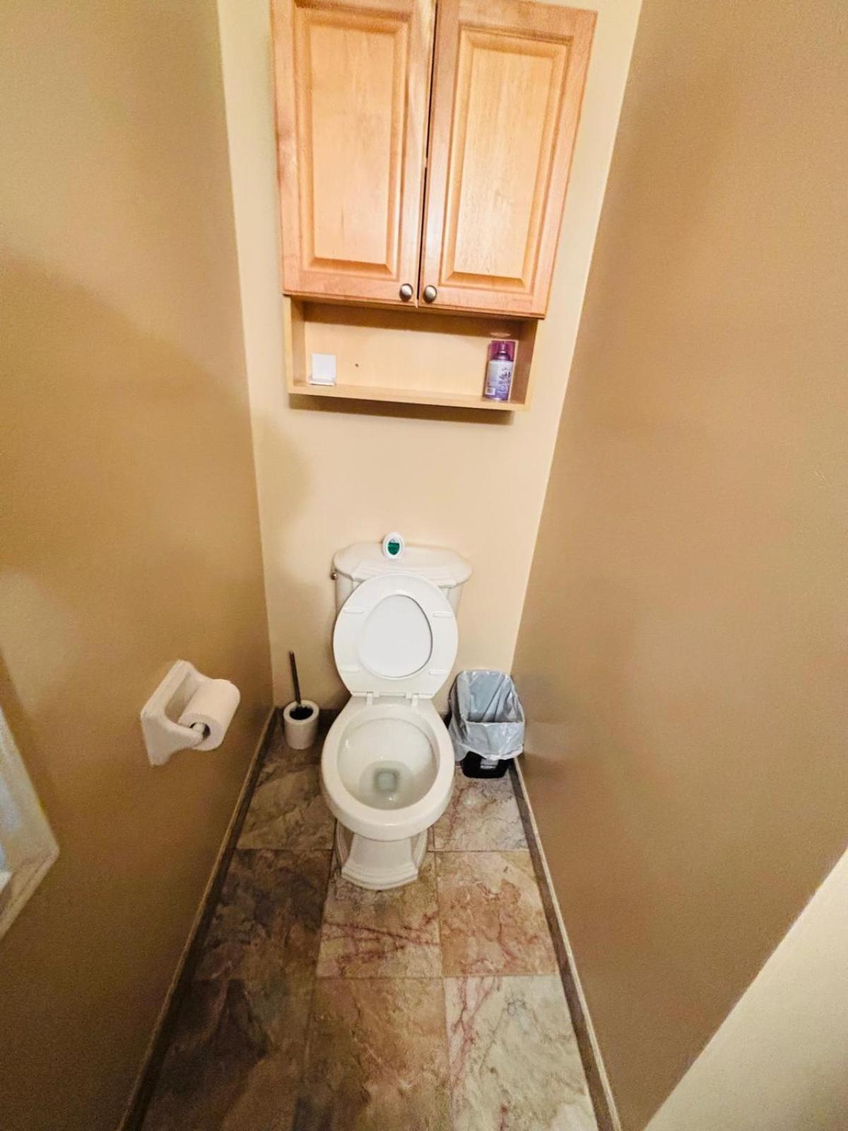 Room With Private Patio Next To Toronto Airport Μισισάουγκα Εξωτερικό φωτογραφία