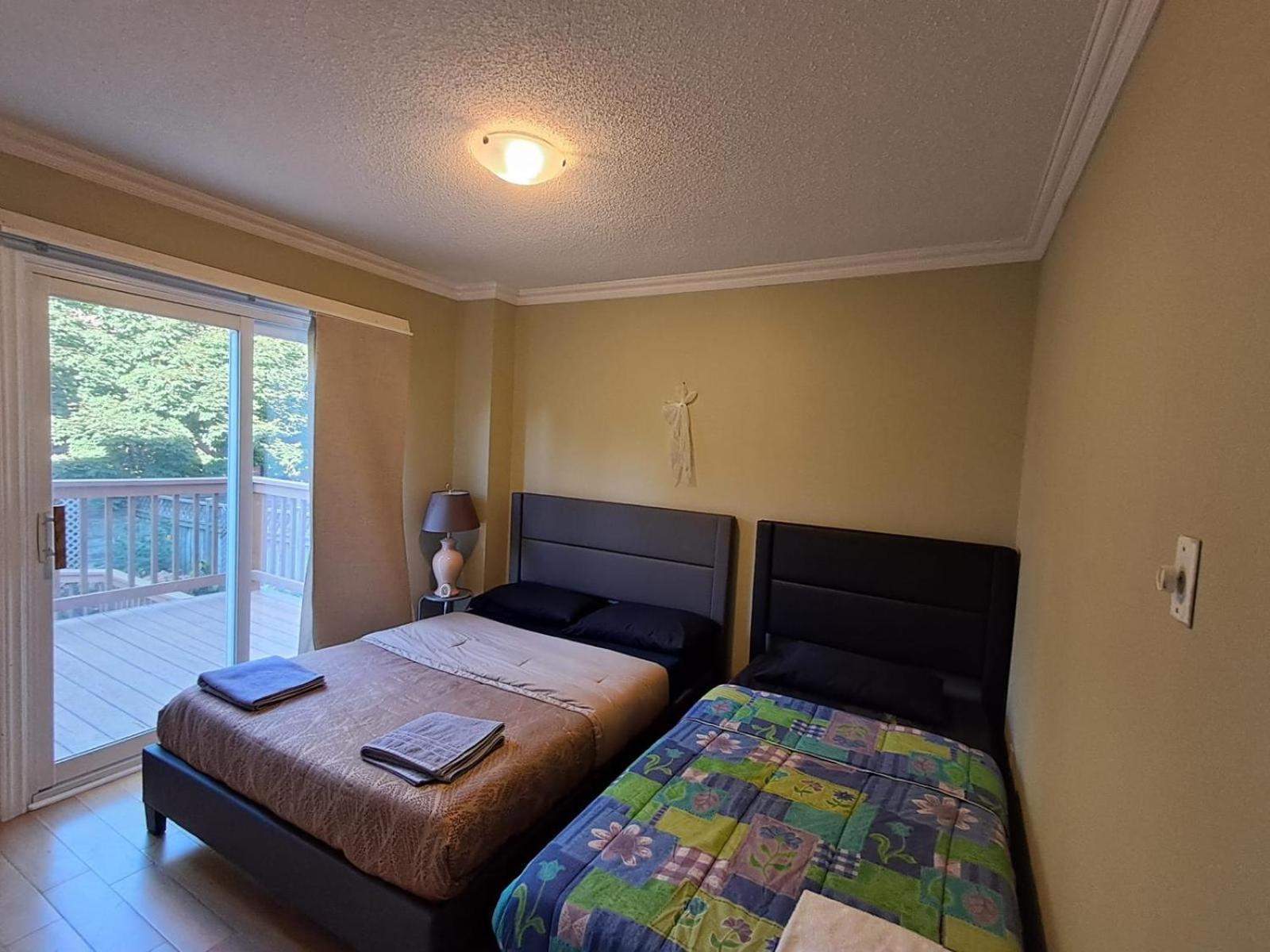 Room With Private Patio Next To Toronto Airport Μισισάουγκα Εξωτερικό φωτογραφία