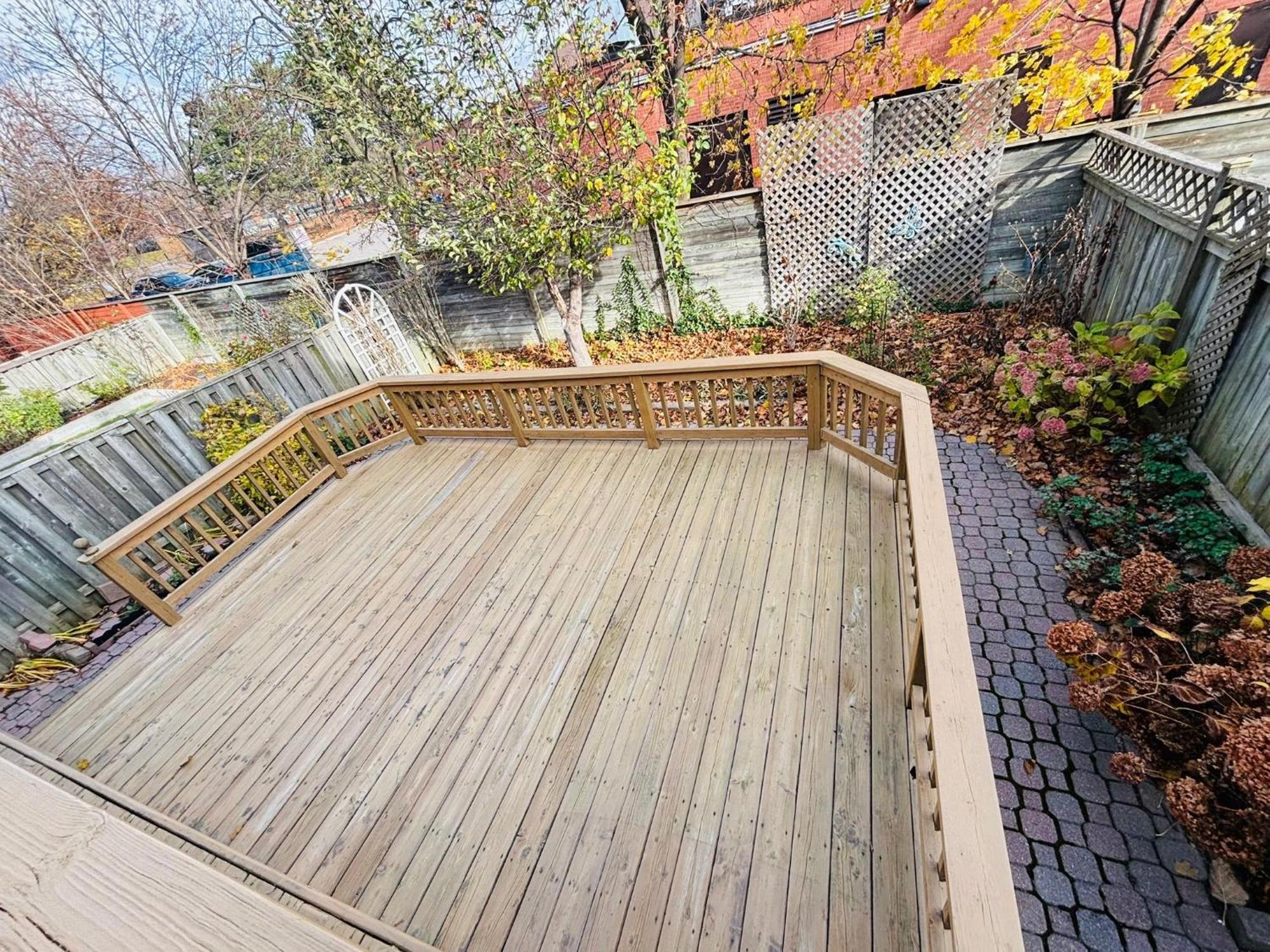 Room With Private Patio Next To Toronto Airport Μισισάουγκα Εξωτερικό φωτογραφία